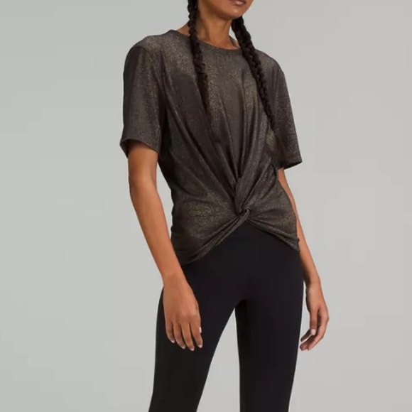 Lululemon Crescent T-Shirt - Picture 1 of 5